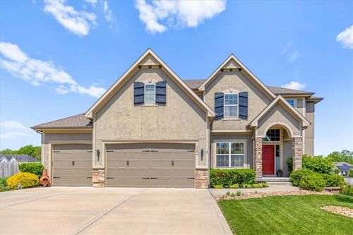 1404 Sw 41st Cir, Lee's Summit, MO, 64082-3813 | Card Image