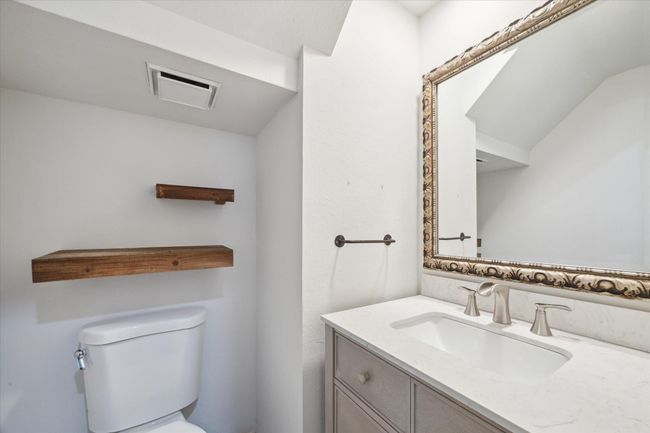 1811 Oakbrook Cir, House other with 4 bedrooms, 3 bathrooms and 2 parking in Pearland TX | Image 17