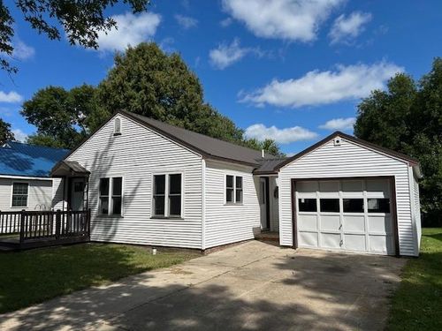 206 W 3rd St, Minneota, MN, 56264-9624 | Card Image