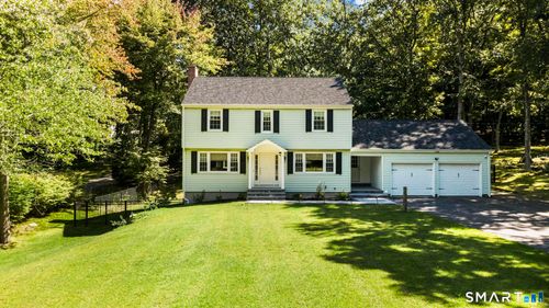 370 Woodland St, South Glastonbury, CT, 06073-2718 | Card Image