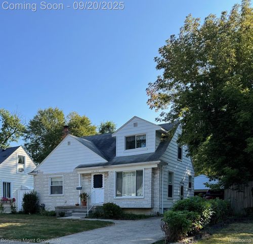 28760 Everett St, Southfield, MI, 48076-3026 | Card Image