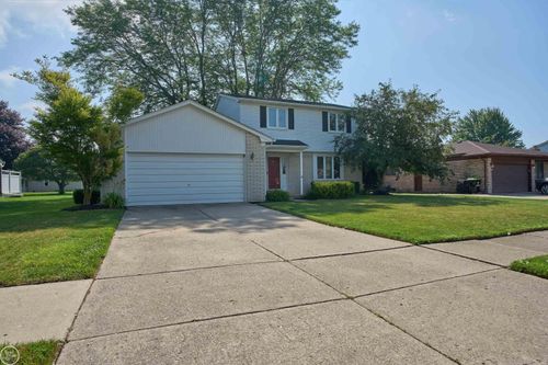 51544 Johns Dr, Chesterfield, MI, 48047-1414 | Card Image