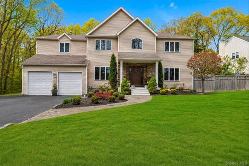 263 Old Commack Rd, Kings Park, NY, 11754-3522 | Card Image