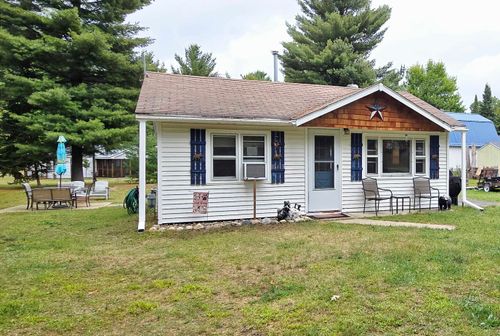 10403 Washington St, Saint Helen, MI, 48656 | Card Image