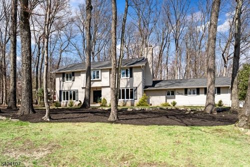 140 Flintlock Rd, Morris Plains, NJ, 07950-1516 | Card Image