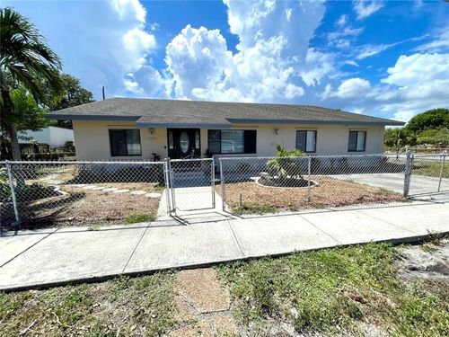 5181 Ne 17th Ave, Pompano Beach, FL, 33064-5620 | Card Image