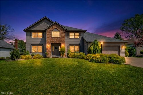 3811 Vincent Dr, Seven Hills, OH, 44131-6261 | Card Image
