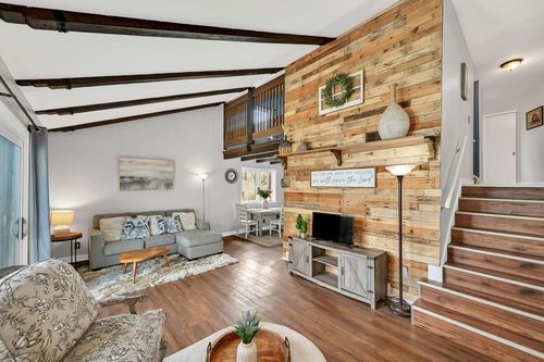 N17W5328 Garfield Street, Cedarburg, WI, 53012 | Card Image