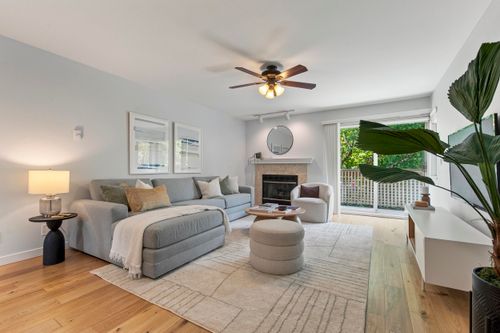 836 Roche Point Dr, North Vancouver, BC, V7H2T9 | Card Image