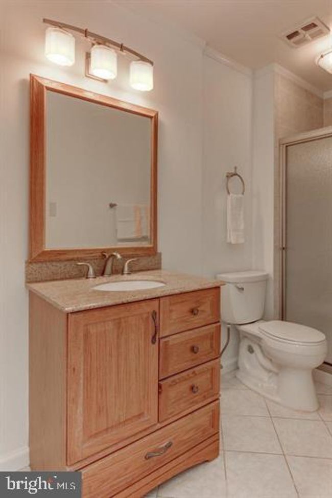 6667 Mclean Dr, Townhouse with 3 bedrooms, 4 bathrooms and null parking in Mclean VA | Image 16