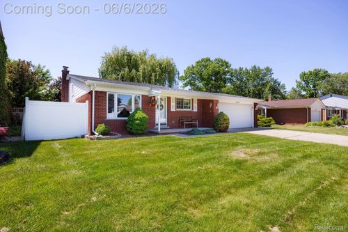 21076 Millbury Dr, Woodhaven, MI, 48183-1612 | Card Image