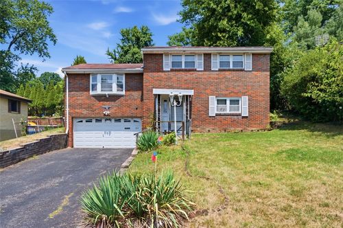 104 Woody Crest Dr, Pittsburgh, PA, 15234-3214 | Card Image