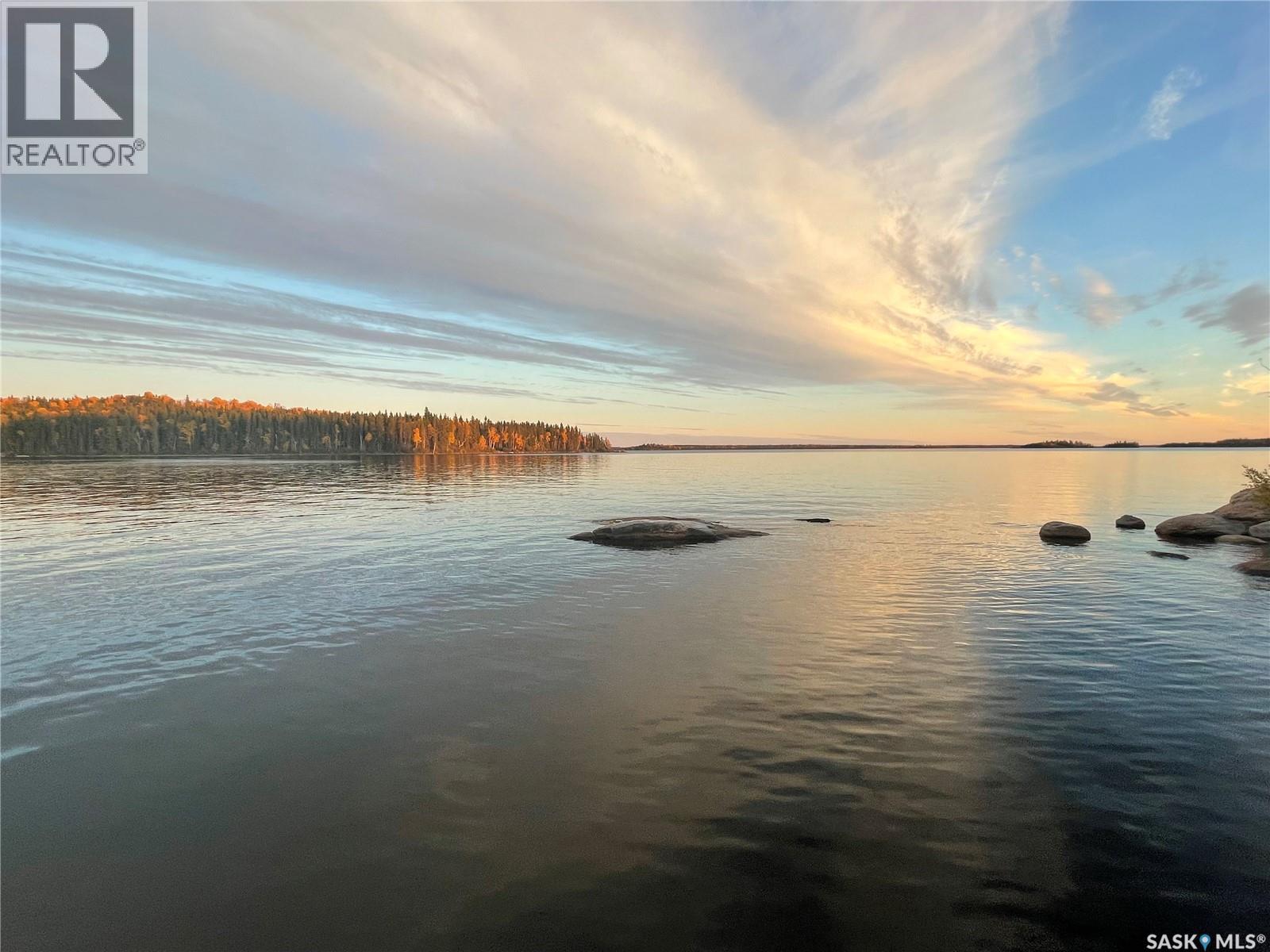Land in Lac La Ronge Provincial Park 5