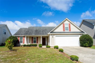 2513 Gray Goose Loop, House other with 3 bedrooms, 2 bathrooms and null parking in Fayetteville NC | Image 1