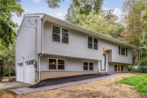 60 Connelly Rd, New Milford, CT, 06776-2038 | Card Image
