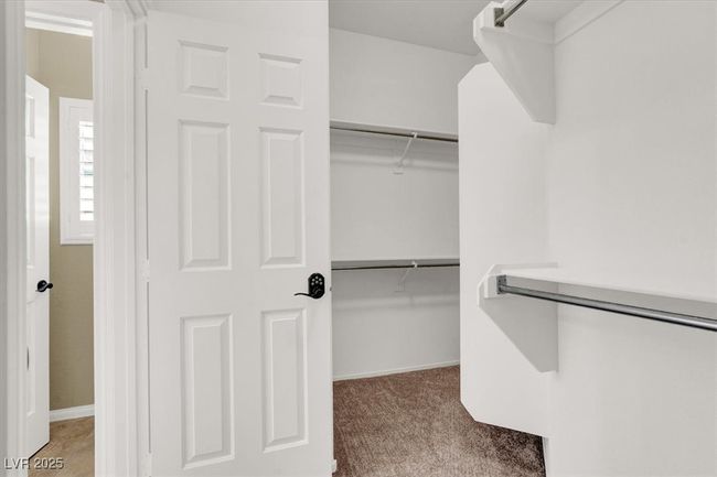 features 2 Walk in closets | Image 27