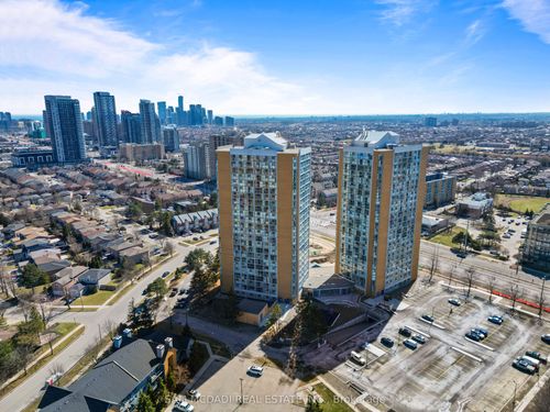1111-35 Trailwood Dr, Mississauga, ON, L4Z3L6 | Card Image