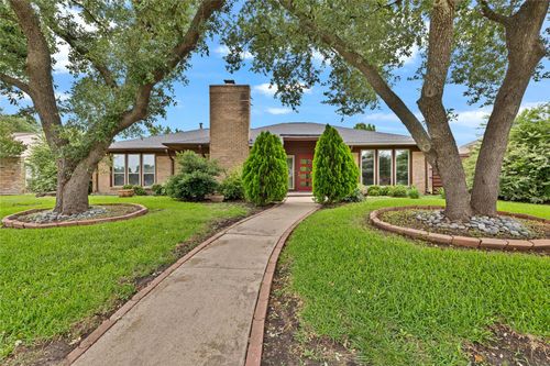 2316 Tamarisk Ln, Plano, TX, 75023-6423 | Card Image