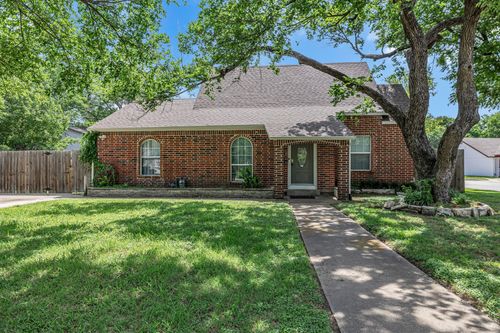 401 Magnolia St, Arlington, TX, 76012-3923 | Card Image