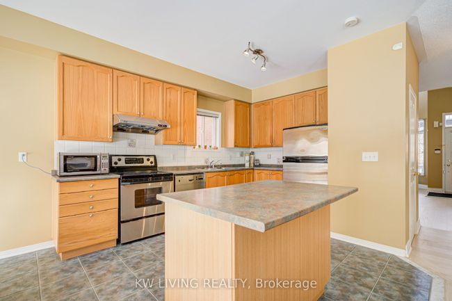 70 Russell Hill Rd, House other with 3 bedrooms, 3 bathrooms and 2 parking in Markham ON | Image 18