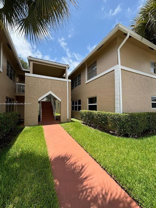 18-f-824 Twin Lakes Dr, Coral Springs, FL, 33071-5301 | Card Image