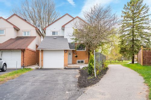 54 Greenboro Cres, Ottawa, ON, K1T1W5 | Card Image