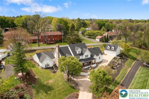 2230 Greenwood Rd, Allentown, PA, 18103-2948 | Card Image