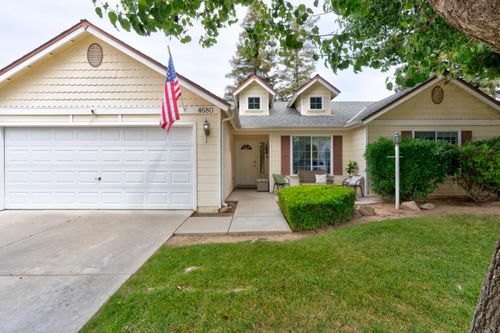 4680 W Chennault Ave, Fresno, CA, 93722-8415 | Card Image