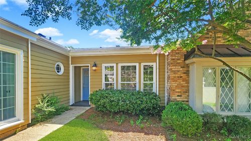 2067 Hazel Hedge Ln, Montgomery, AL, 36106-1529 | Card Image
