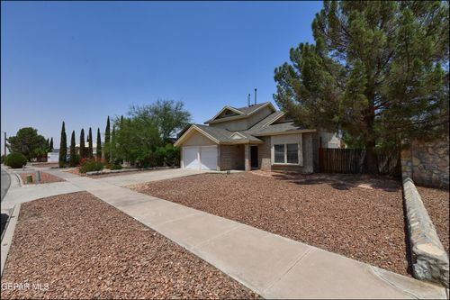 695 Bluff Canyon Cir, El Paso, TX, 79912-5151 | Card Image