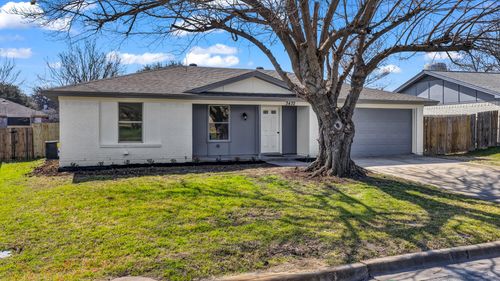 3432 Woodbridge Drive, Forest Hill, TX, 76140 | Card Image
