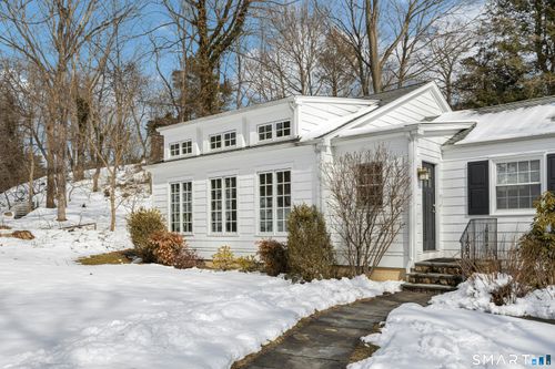 19 A Robin Hood Ln, Darien, CT, 06820-3425 | Card Image