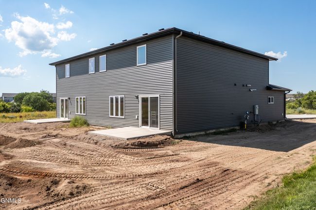 1710 Heart Ridge Loop Se, Townhouse with 3 bedrooms, 3 bathrooms and null parking in Mandan ND | Image 30