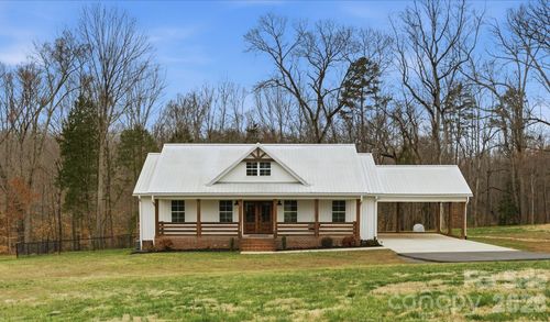 715 Miles Rd, Dallas, NC, 28034-9718 | Card Image