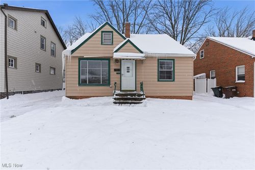 2303 Tuxedo Ave, Parma, OH, 44134-1544 | Card Image
