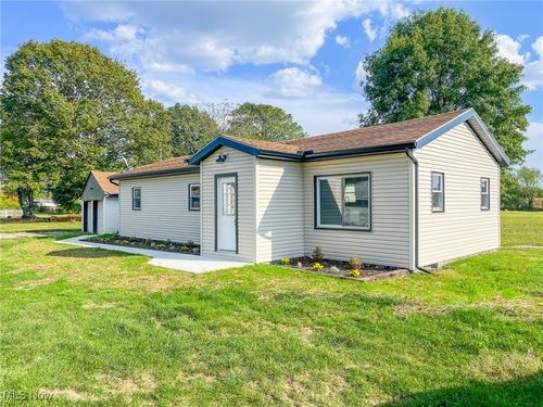 205 E 7th St, West Lafayette, OH, 43845-1322 | Card Image