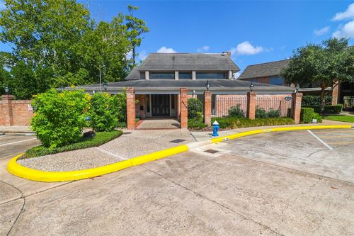 apt-214-2230 S Piney Point Rd, Houston, TX, 77063-1423 | Card Image