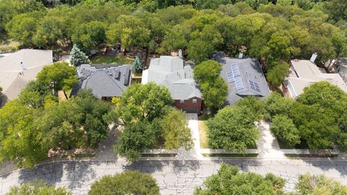 1905 Creek Crest Way, Round Rock, TX, 78664-7799 | Card Image