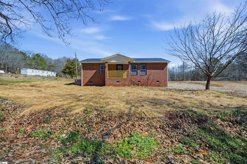 220 Owens Cir, Anderson, SC, 29625-6729 | Card Image