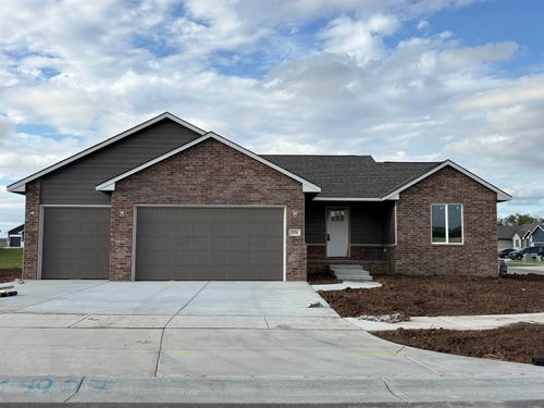 224 E Hanscom St, Derby, KS, 67037-8578 | Card Image