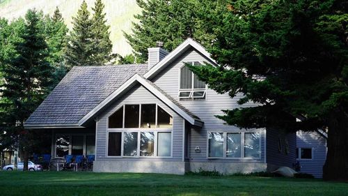 107 Mount View, Waterton Park, AB, T0K2M0 | Card Image