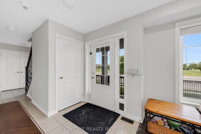 21 Rabbit Run Way, House attached with 3 bedrooms, 3 bathrooms and 1 parking in Brampton ON | Image 6