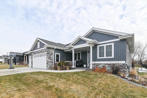 816 Damascus Trl, Cottage Grove, WI, 53527-9225 | Card Image