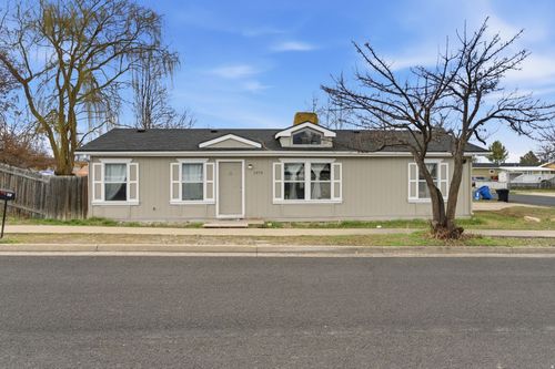 1975 1100, Logan, UT, 84321-6518 | Card Image