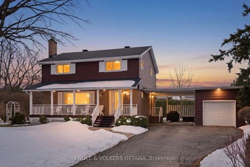 1148 Castle Hill Crescent, Belair Park - Copeland Park and Area, ON, K2C2A8 | Card Image