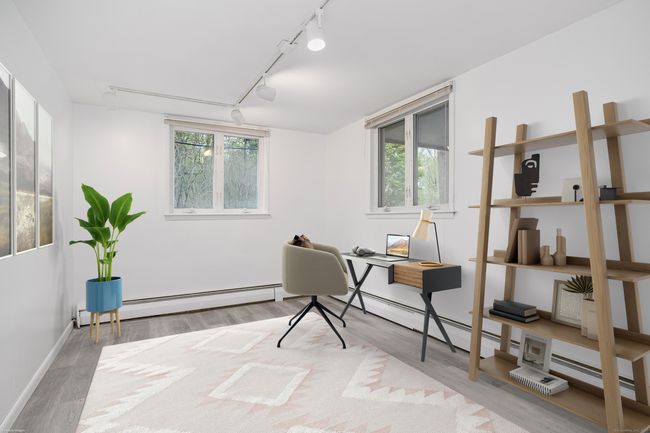 Lower level office/bedroom | Image 23