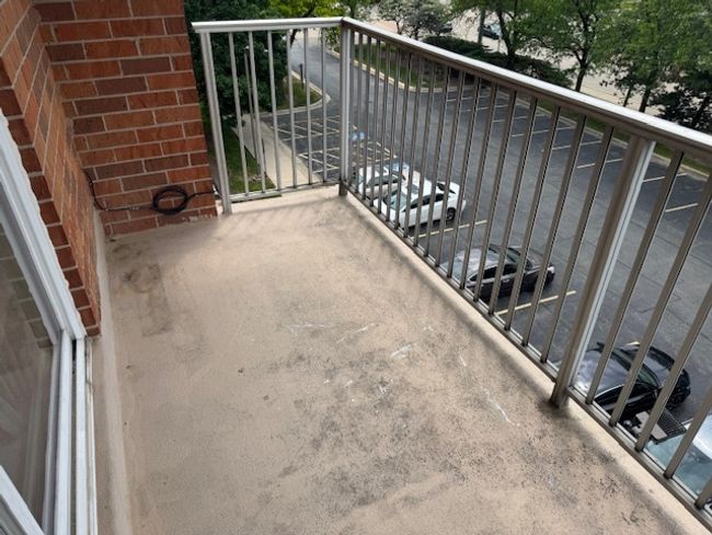 APT-4C - 2211 S Highland Ave, Condo with 2 bedrooms, 2 bathrooms and 2 parking in Lombard IL | Image 34