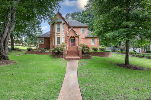 2557 Horsham Dr, Germantown, TN, 38139-6663 | Card Image