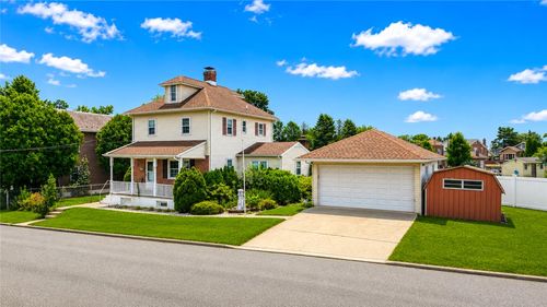1024 Washington St, Whitehall, PA, 18052-5417 | Card Image
