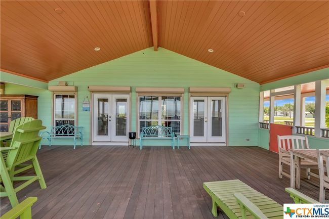 403 Bay St, House other with 4 bedrooms, 3 bathrooms and null parking in Austwell TX | Image 34